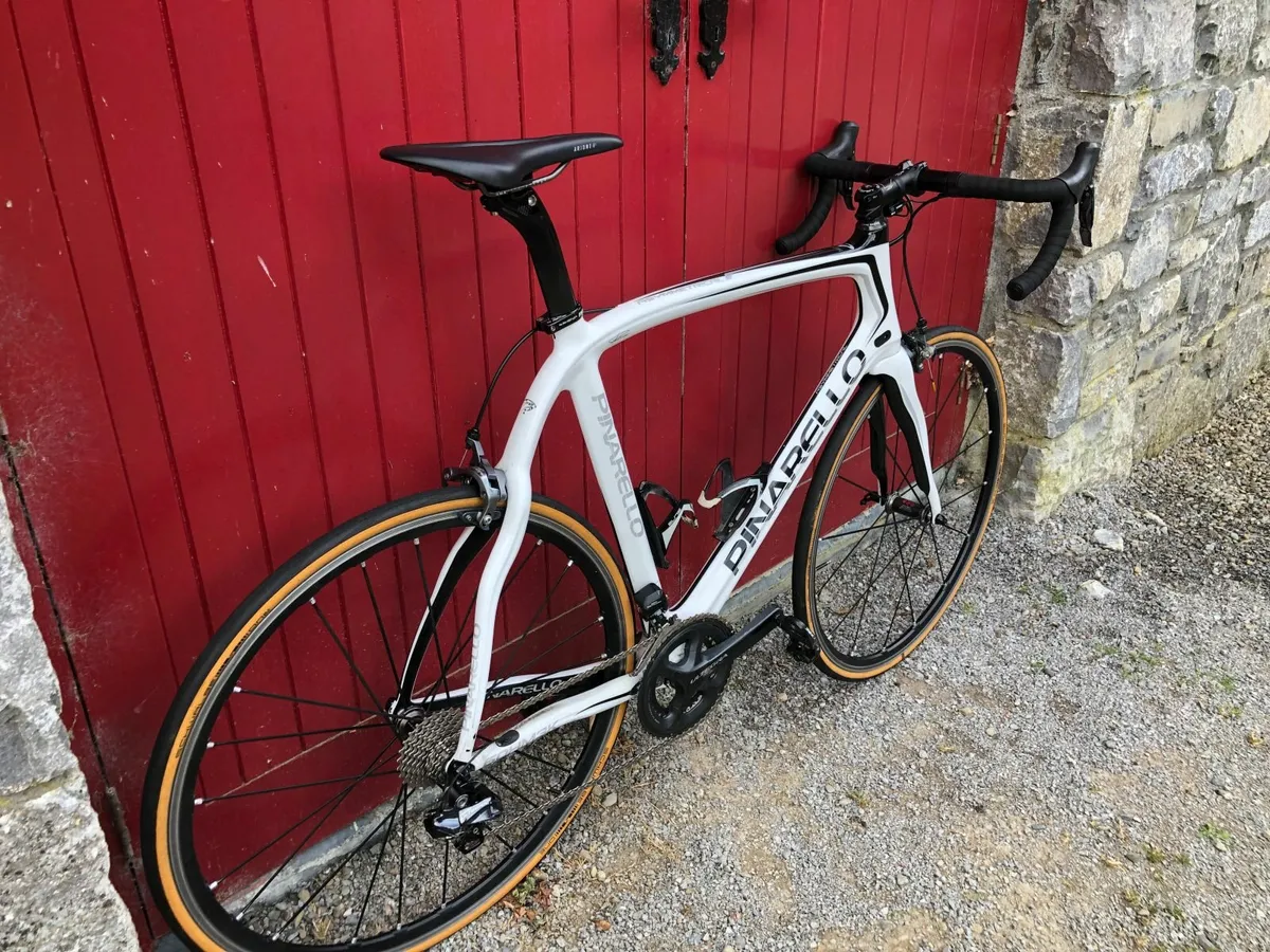 Pinarello Prince Di2 59.5cm Sell or Swap for Car - Image 4