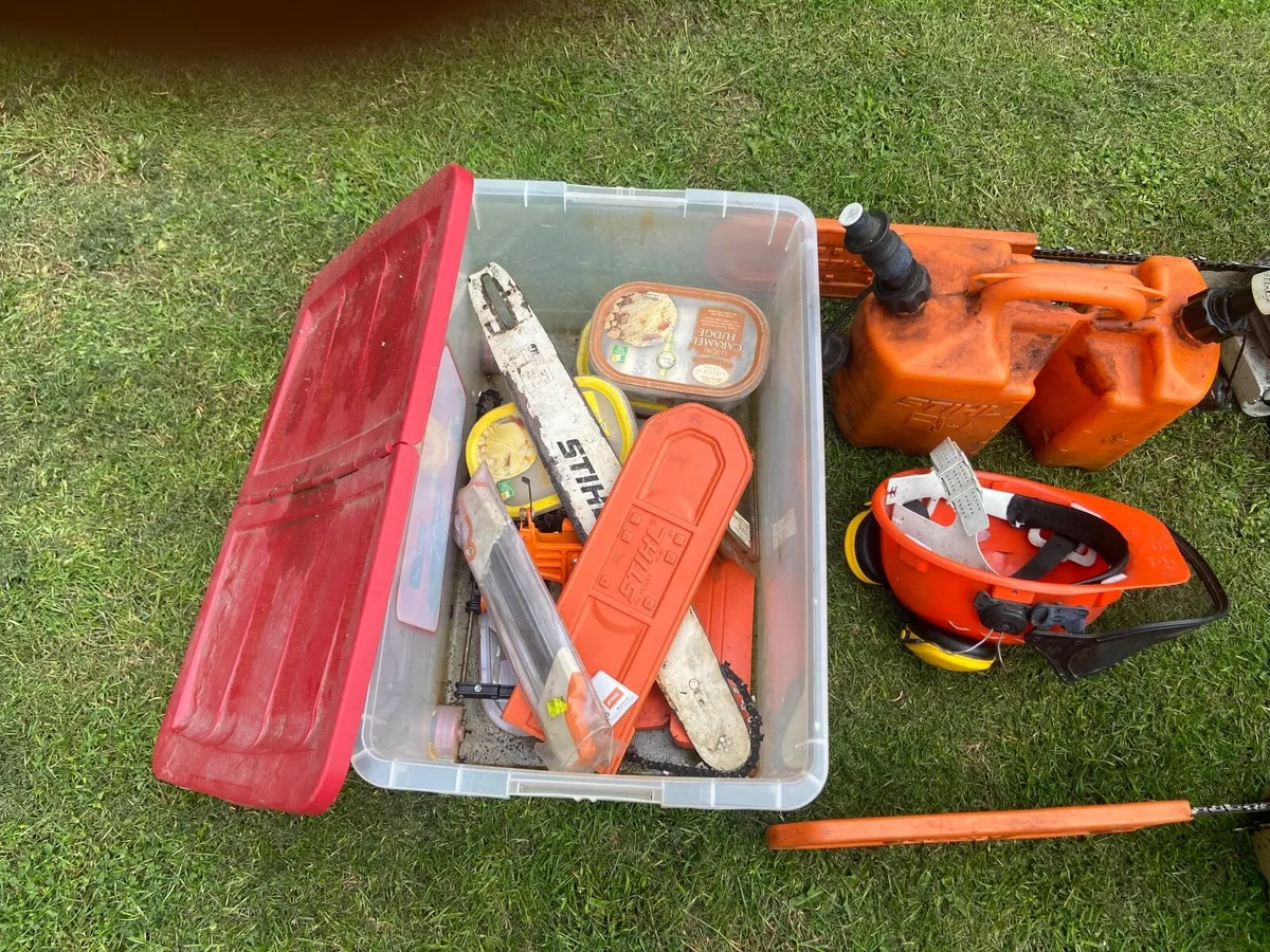 Chain saws - Image 1