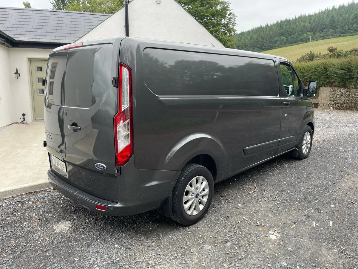 Ford Transit Custom LWB - Image 3