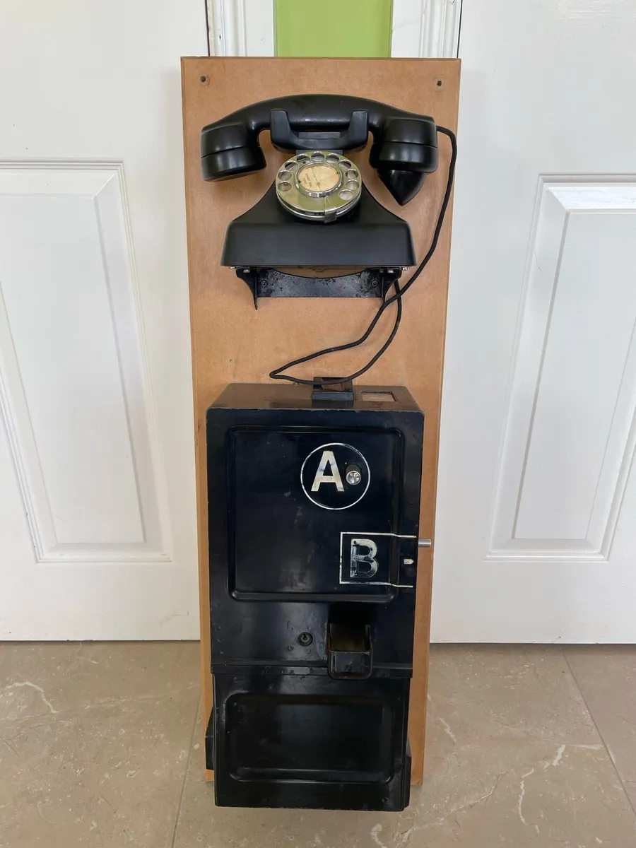 Art Deco pay phone AB box - Image 1