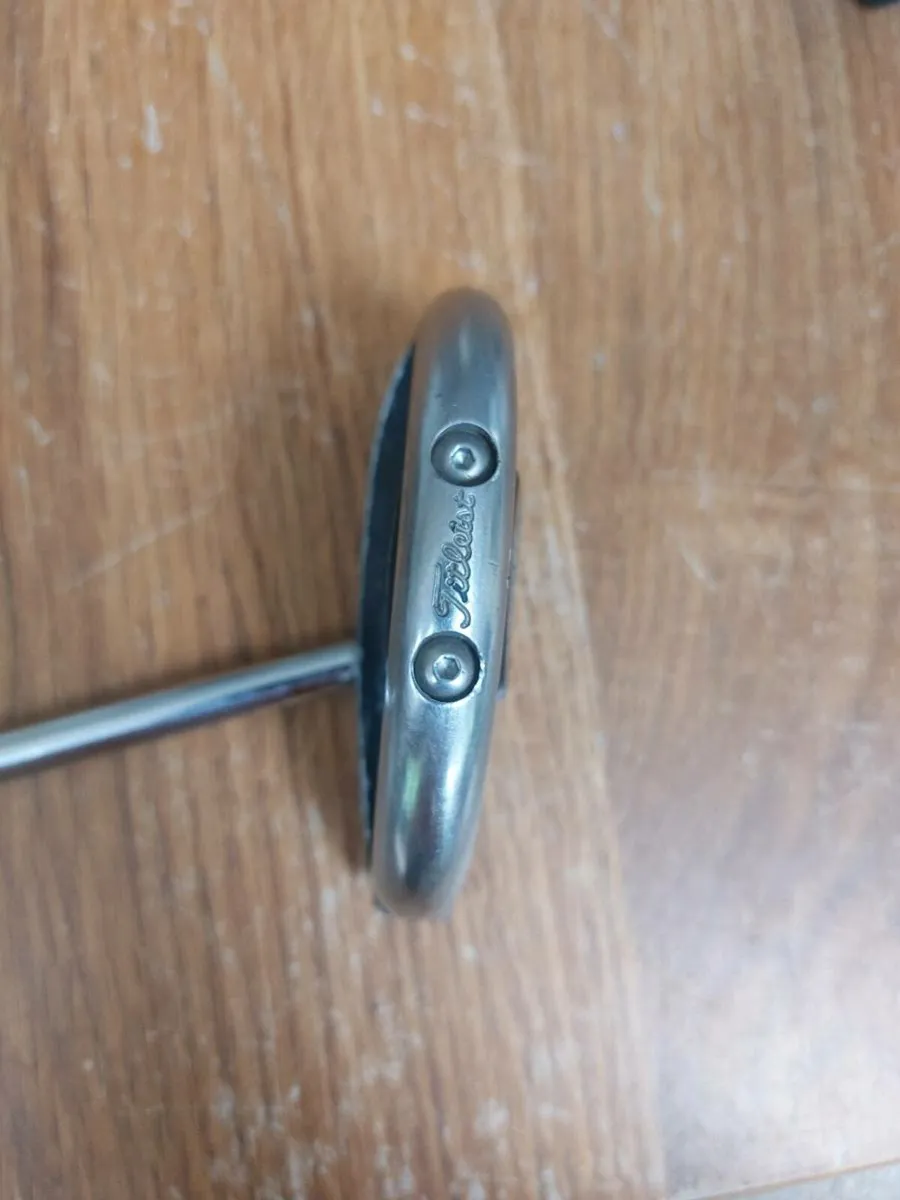 Golf Club - Image 2