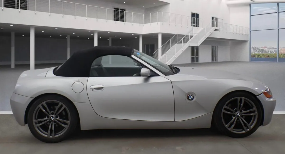 BMW Z4 2004 - Image 4