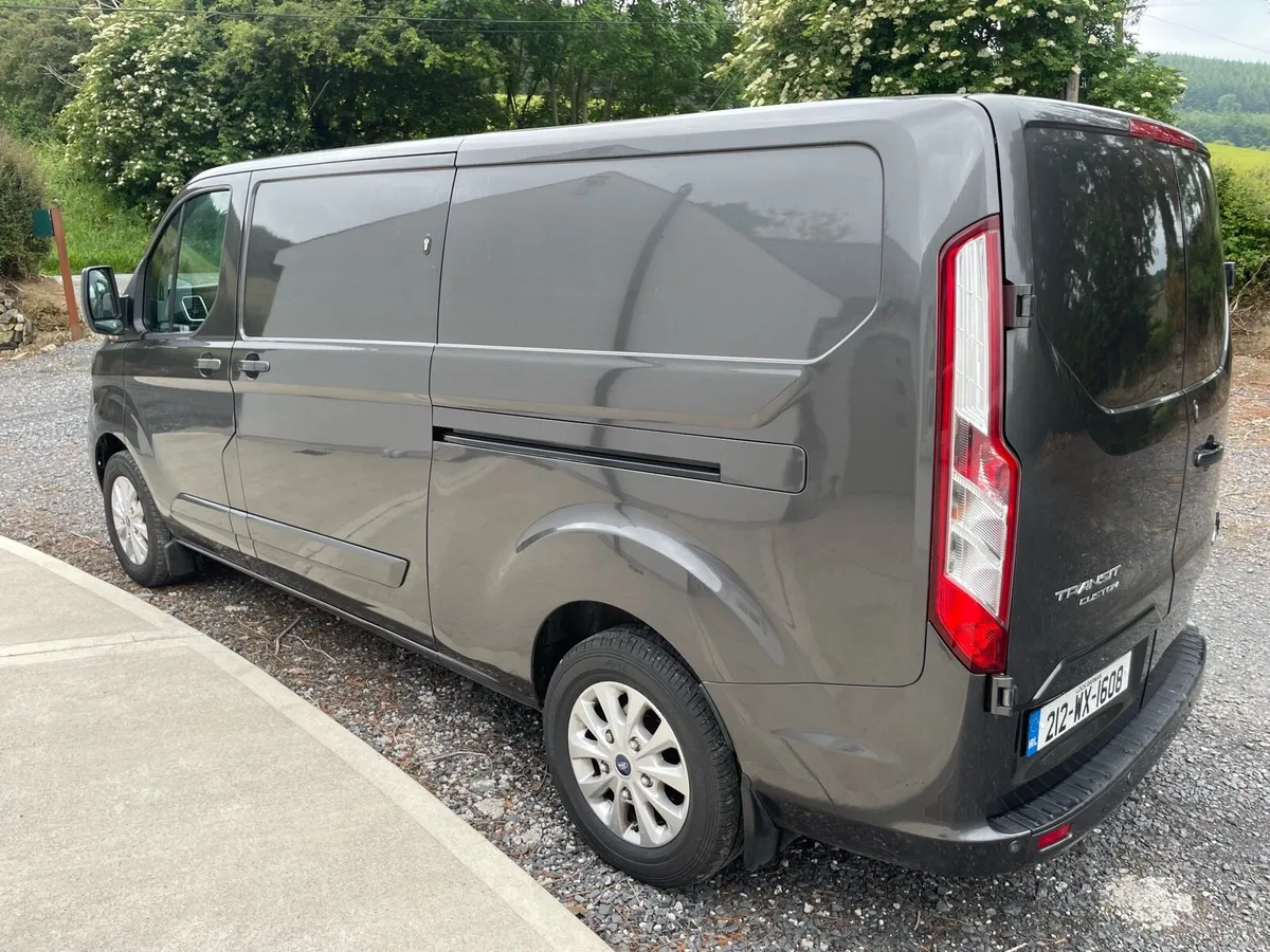 Ford Transit Custom LWB - Image 4