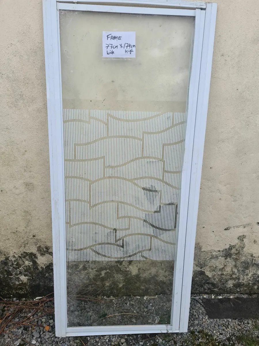 Shower tray and door - Image 2