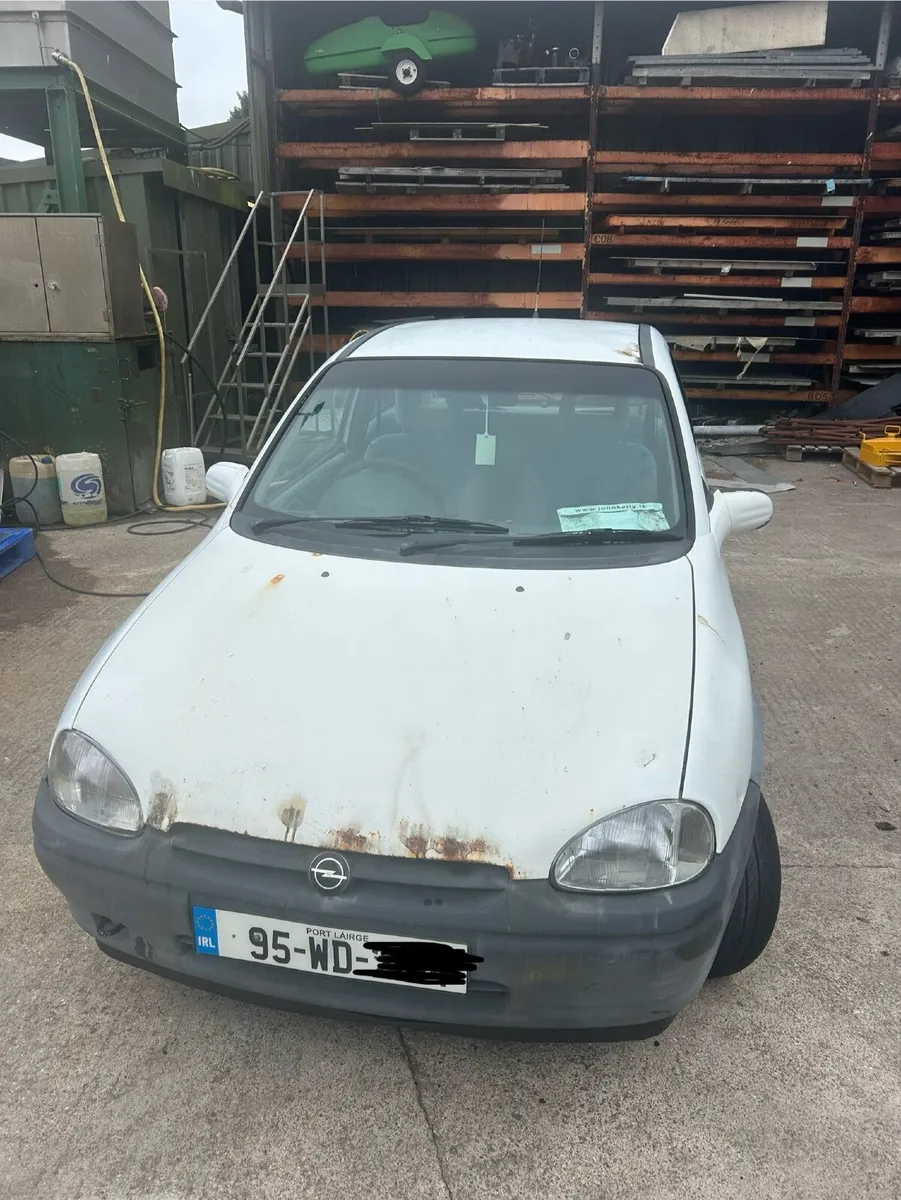 Vauxhall Corsa 1995 - Image 1