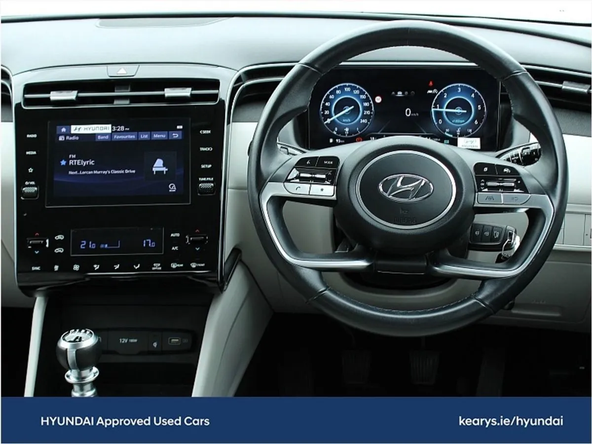 Hyundai Tucson 2WD Executive - Image 4