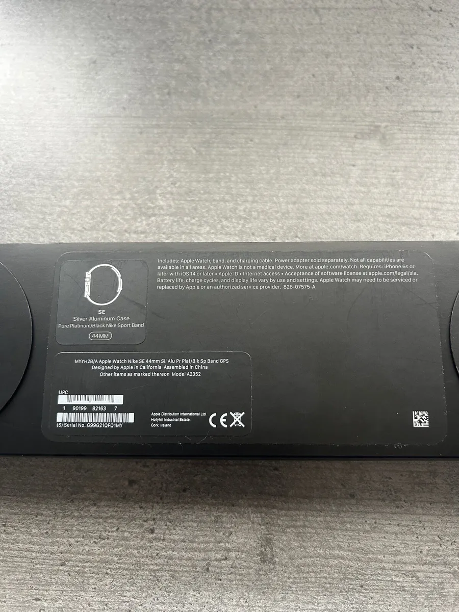 Limited Edition Nike Apple Watch - Image 2