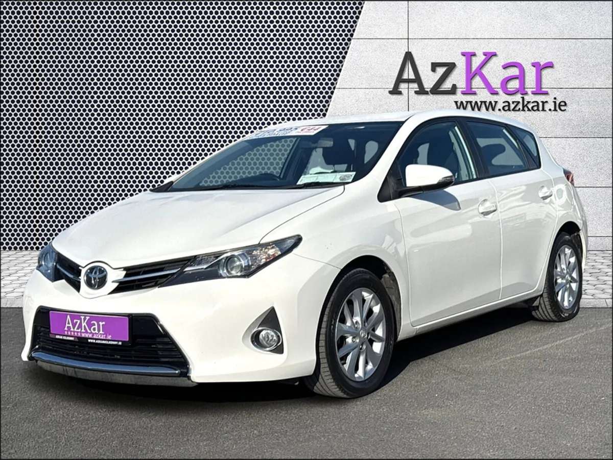 Toyota Auris 2015 D-4D AURA 1.4D €64 P/W WITH NO C - Image 3