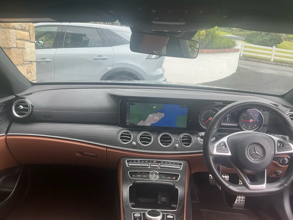 Car - Image 1