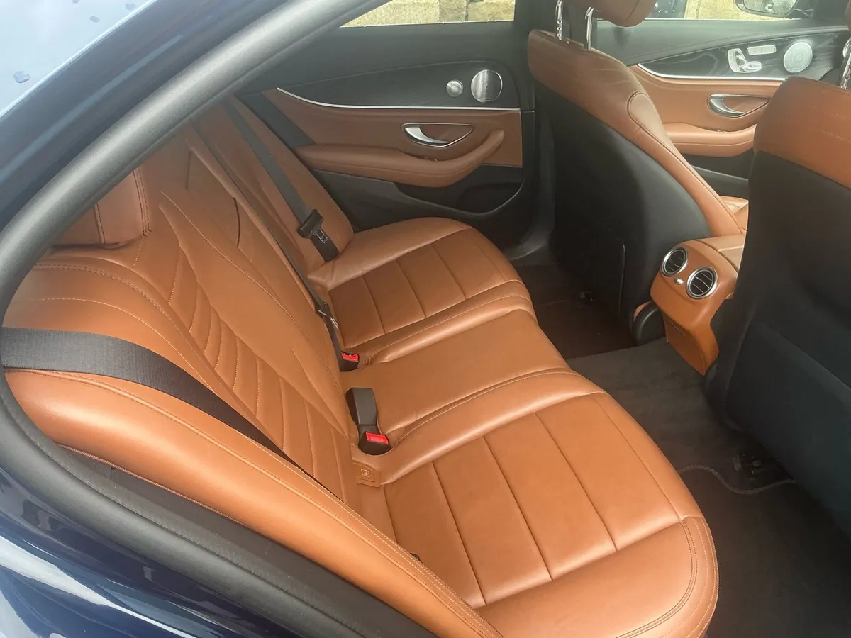 Car - Image 4