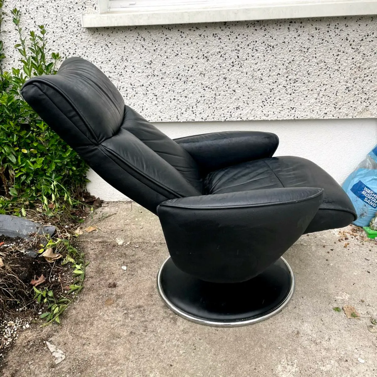 Abby Recliner Chair - Image 4