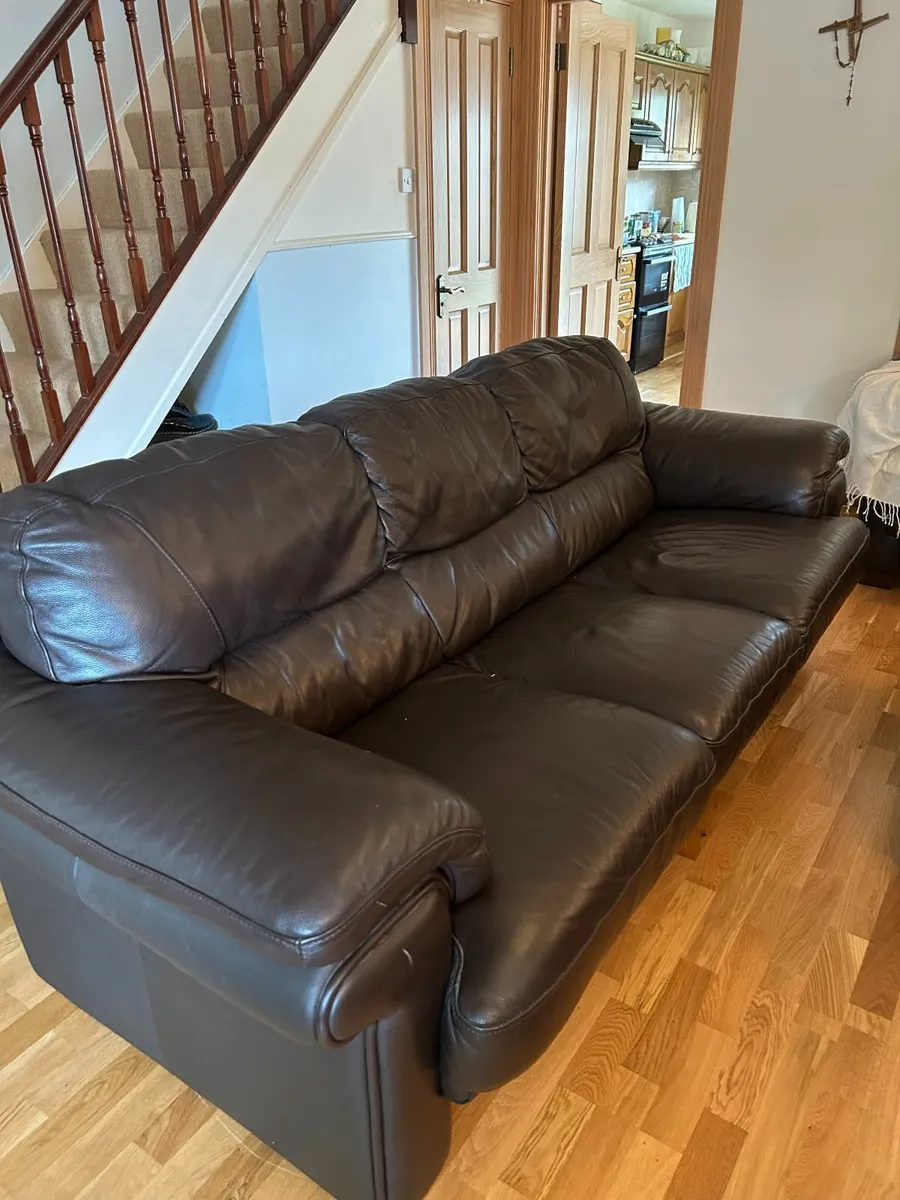 Couch - Image 2