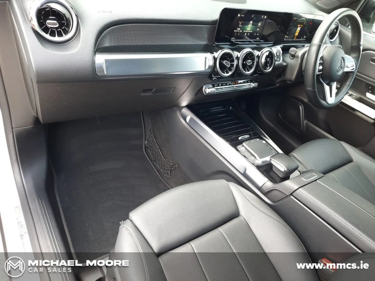Mercedes-Benz GLB 200 d Progressive Auto - Image 4