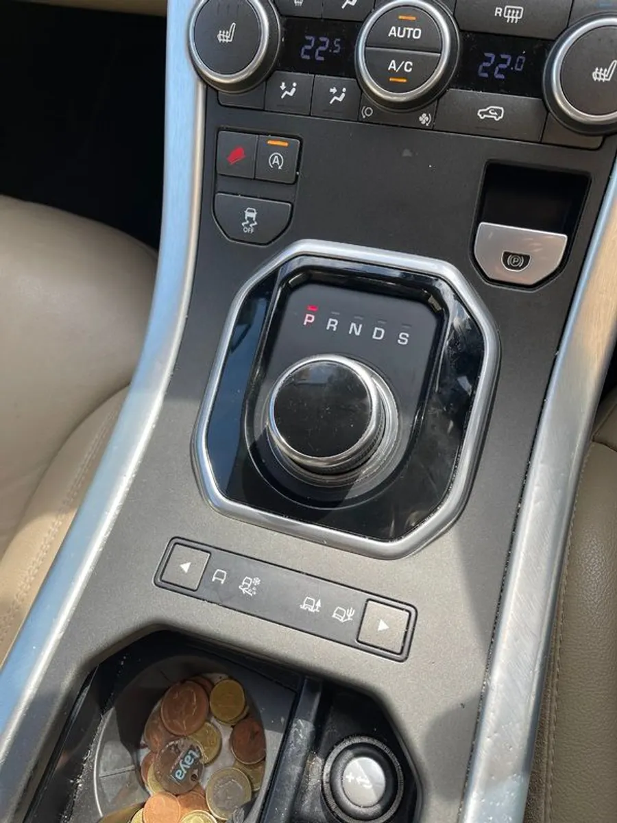2016 Land Rover Range Rover Evoque - Image 3