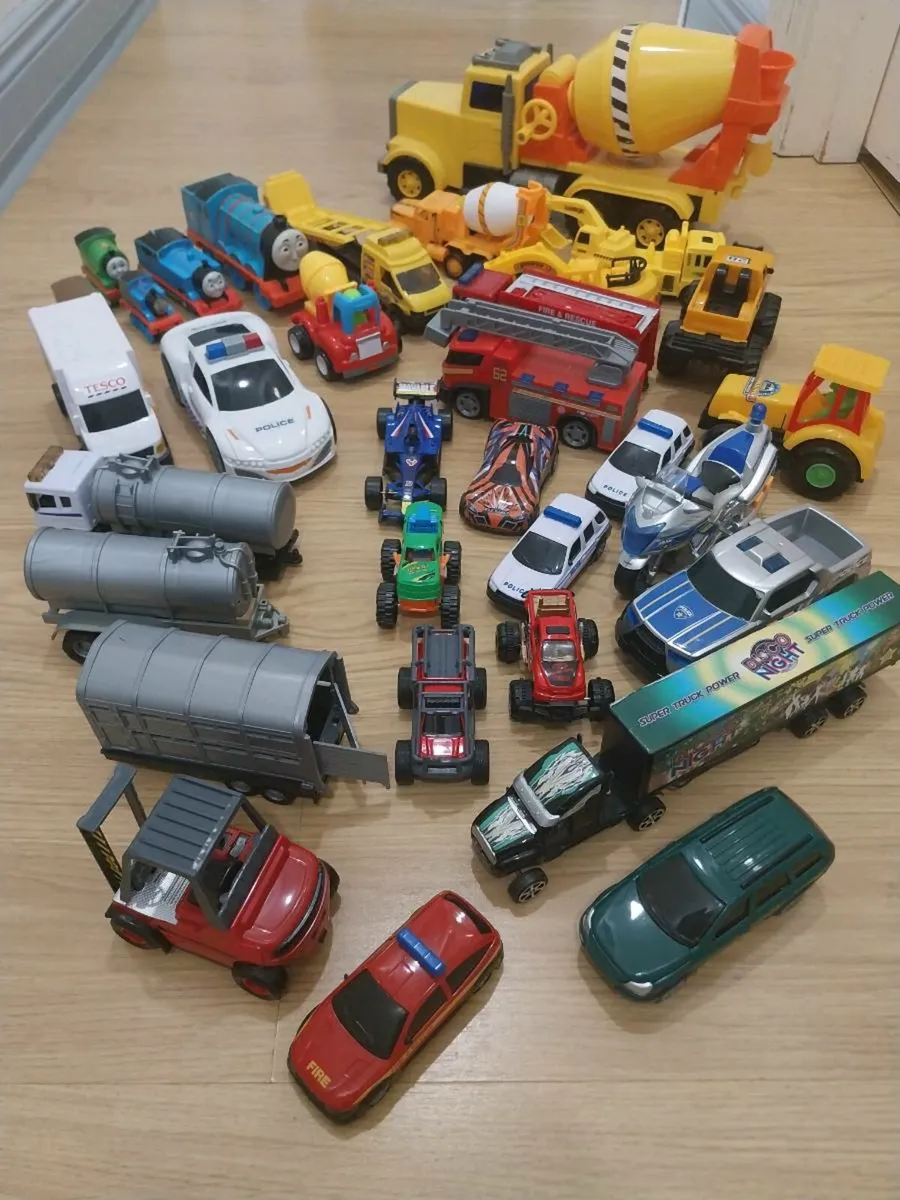 Toys - Image 2