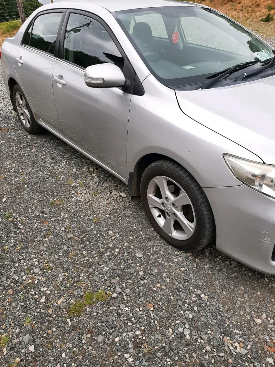 Toyota corolla - Image 1