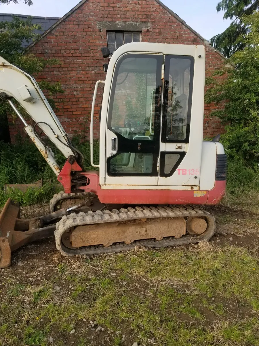 3.5 ton digger - Image 4