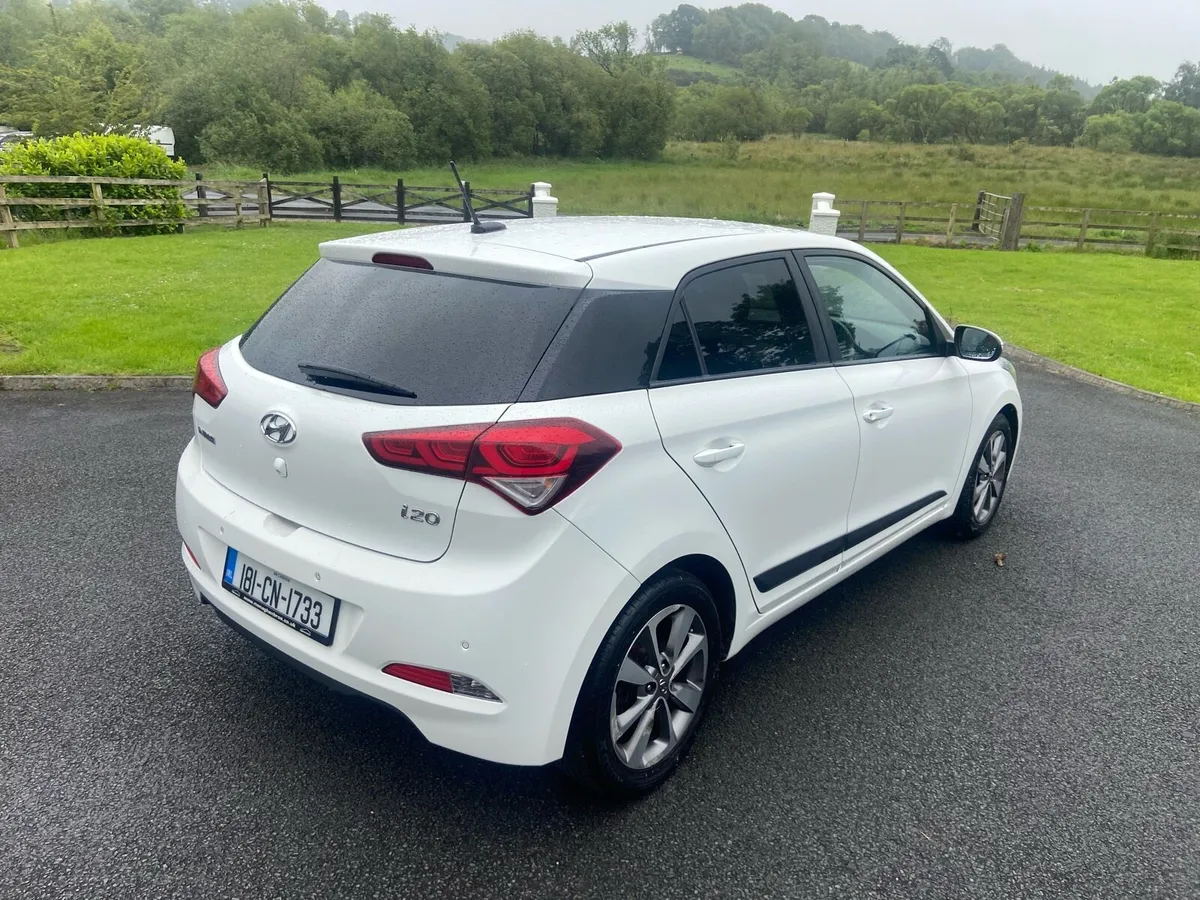 Hyundai i20 1.4dsl premium Nav - Image 4