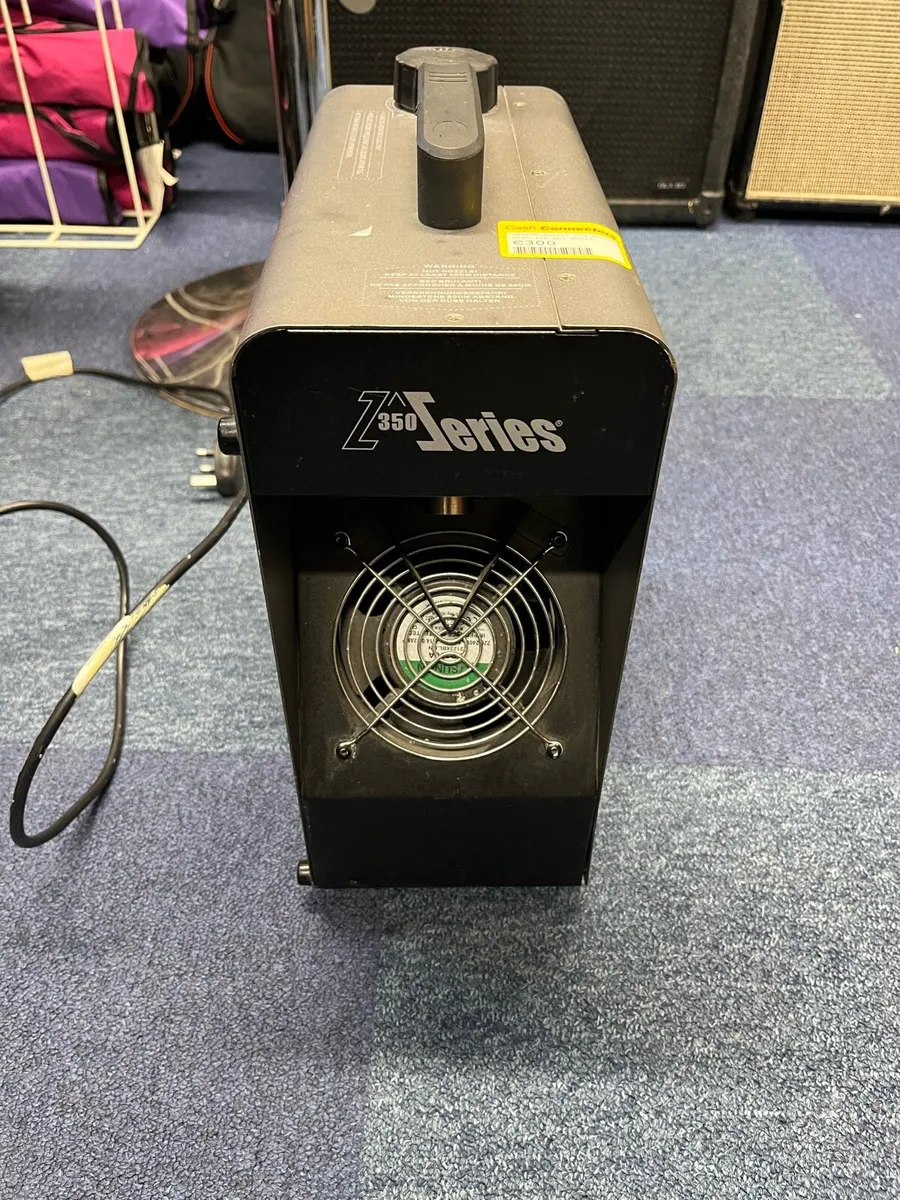 Antari Fog Machine - Image 2
