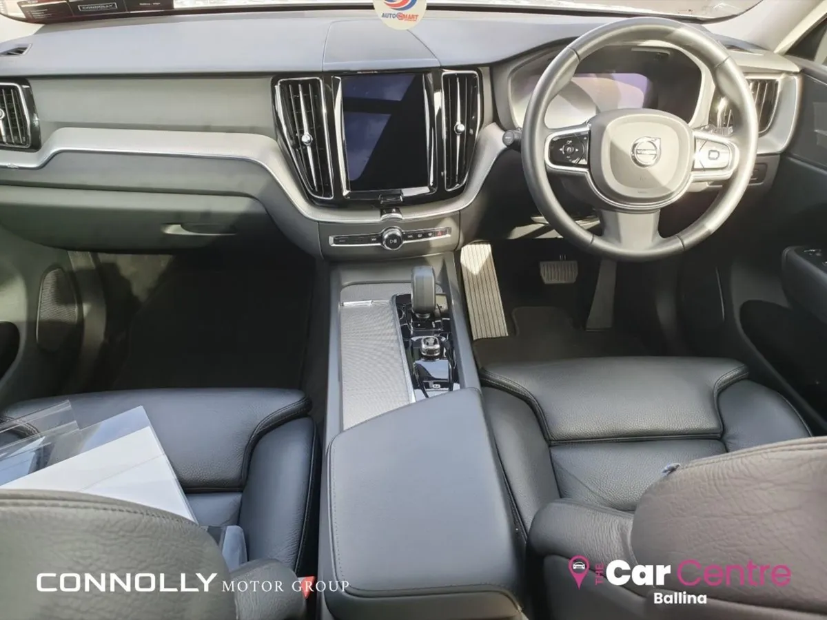Volvo XC60 T6 Recharge Phev 350bhp AT8 Plus Dark - Image 4