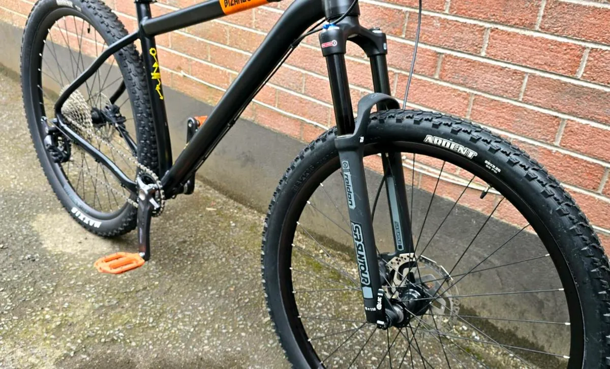 Voodoo Bizango 29er Hardtail Trail Mountain Bike L - Image 3
