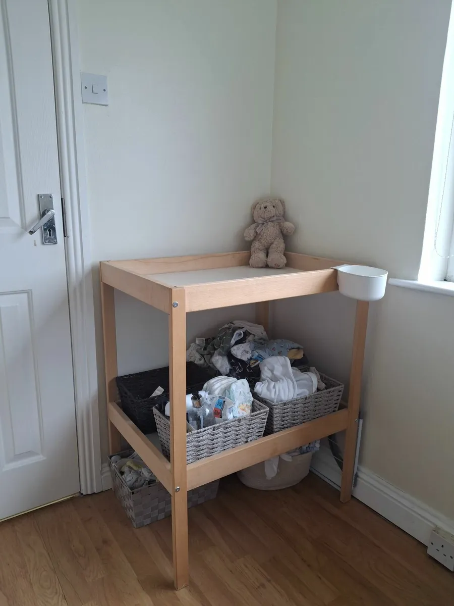 Changing table