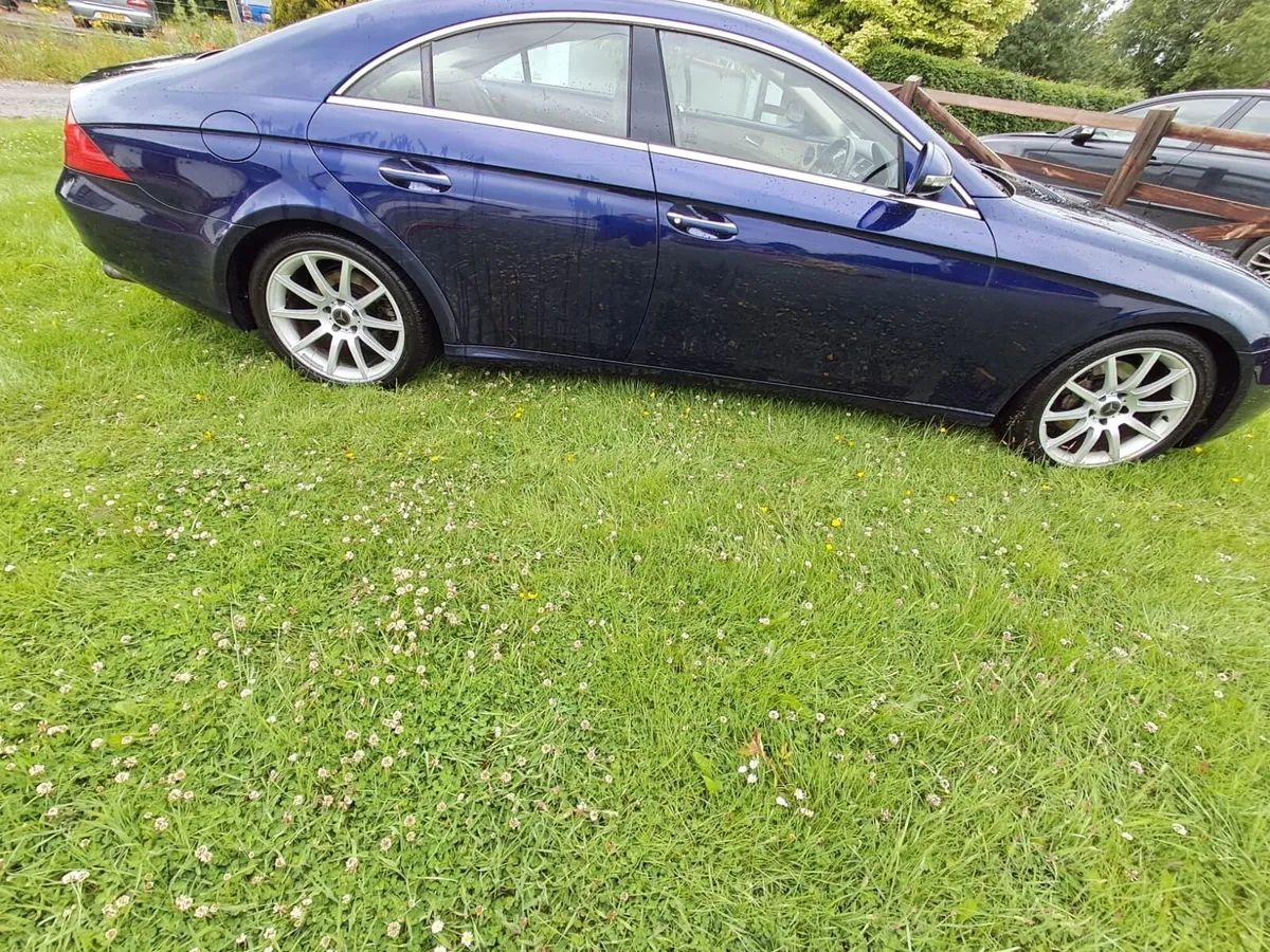 CLS 320 Mercedes - Image 2