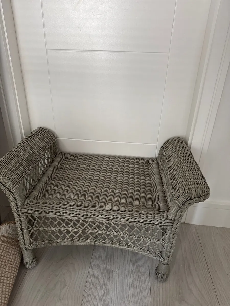 Rattan grey stool as new for sale - Image 4