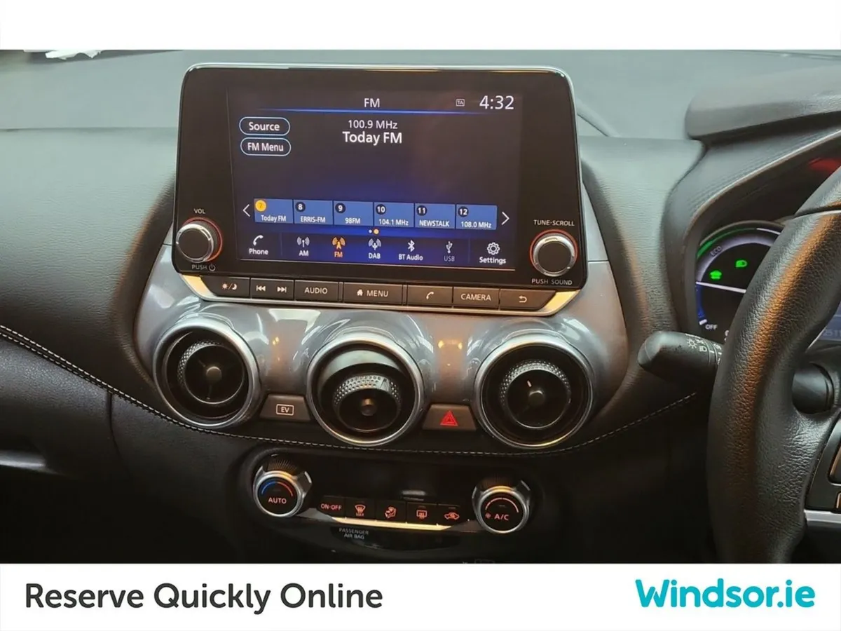 Nissan Juke Hybrid 1.6 SV Premium  scrappage Deal - Image 4