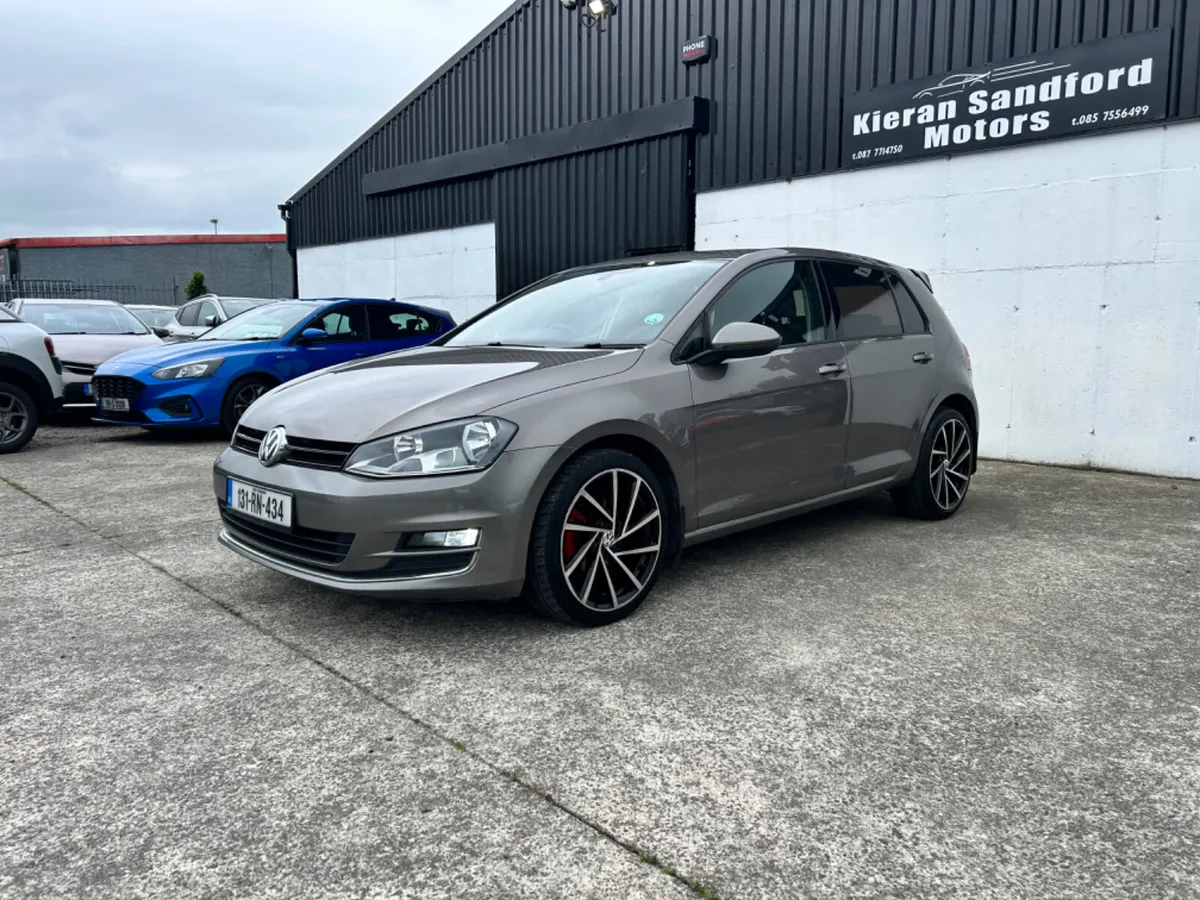 2013 Volkswagen Golf - Image 4