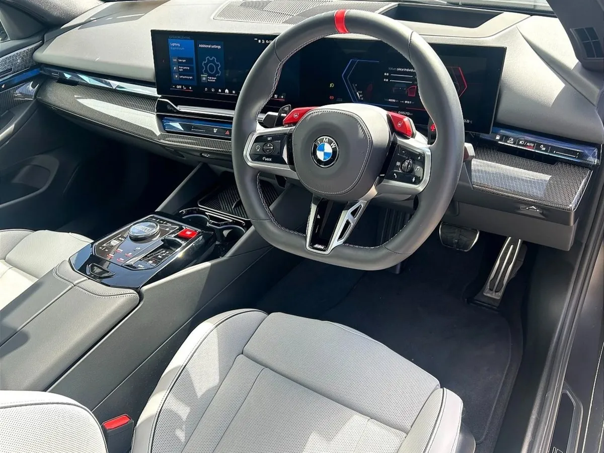 BMW M5 4.4 V8 Phev 4DR Auto - Image 4