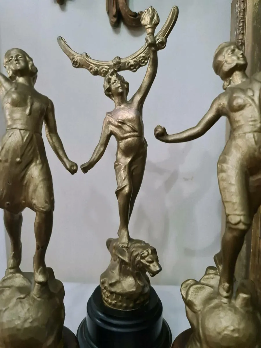 1920s art deco statues POSTAGE AVAILABLE - Image 2