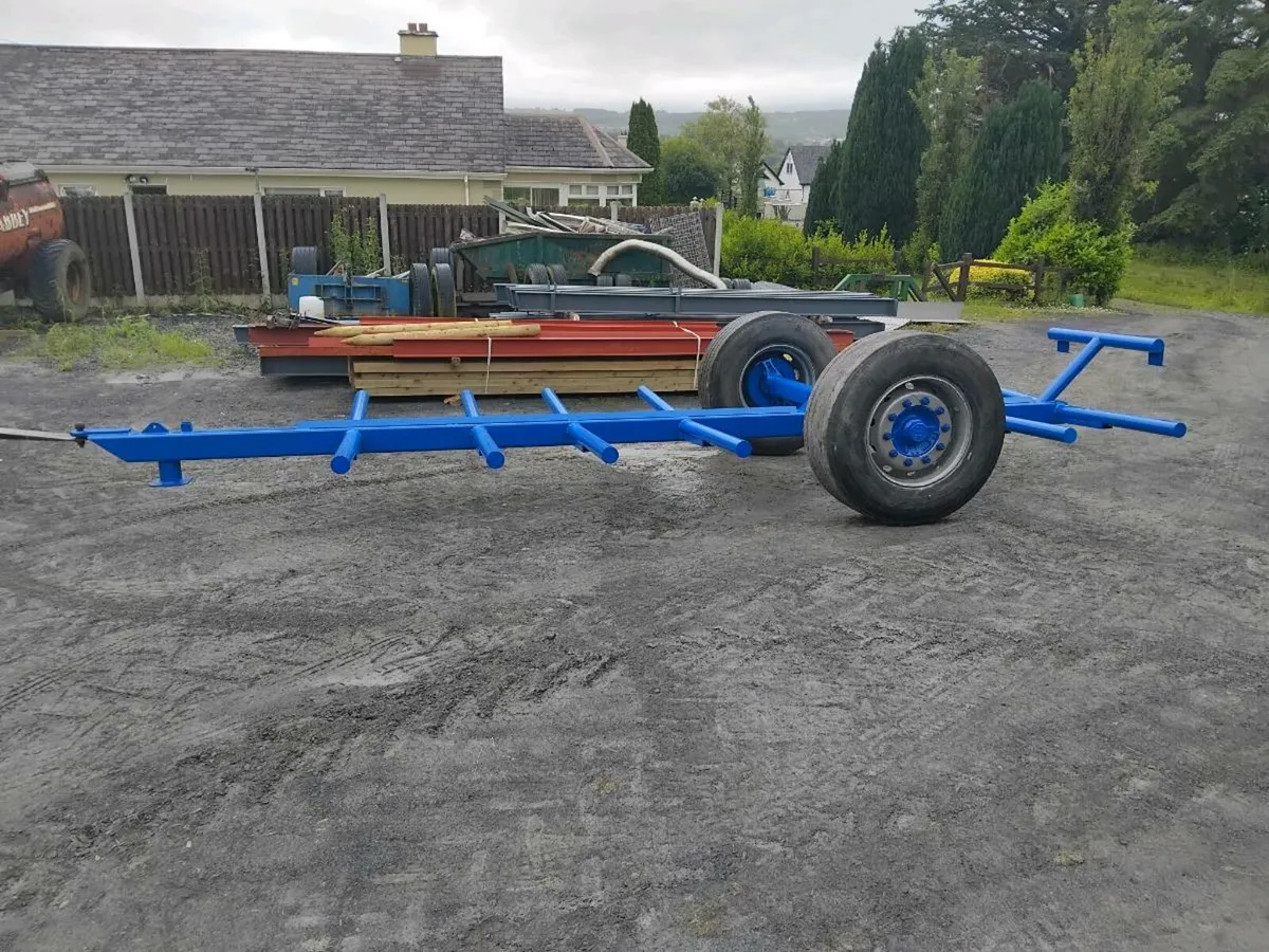6 bale trailer - Image 2