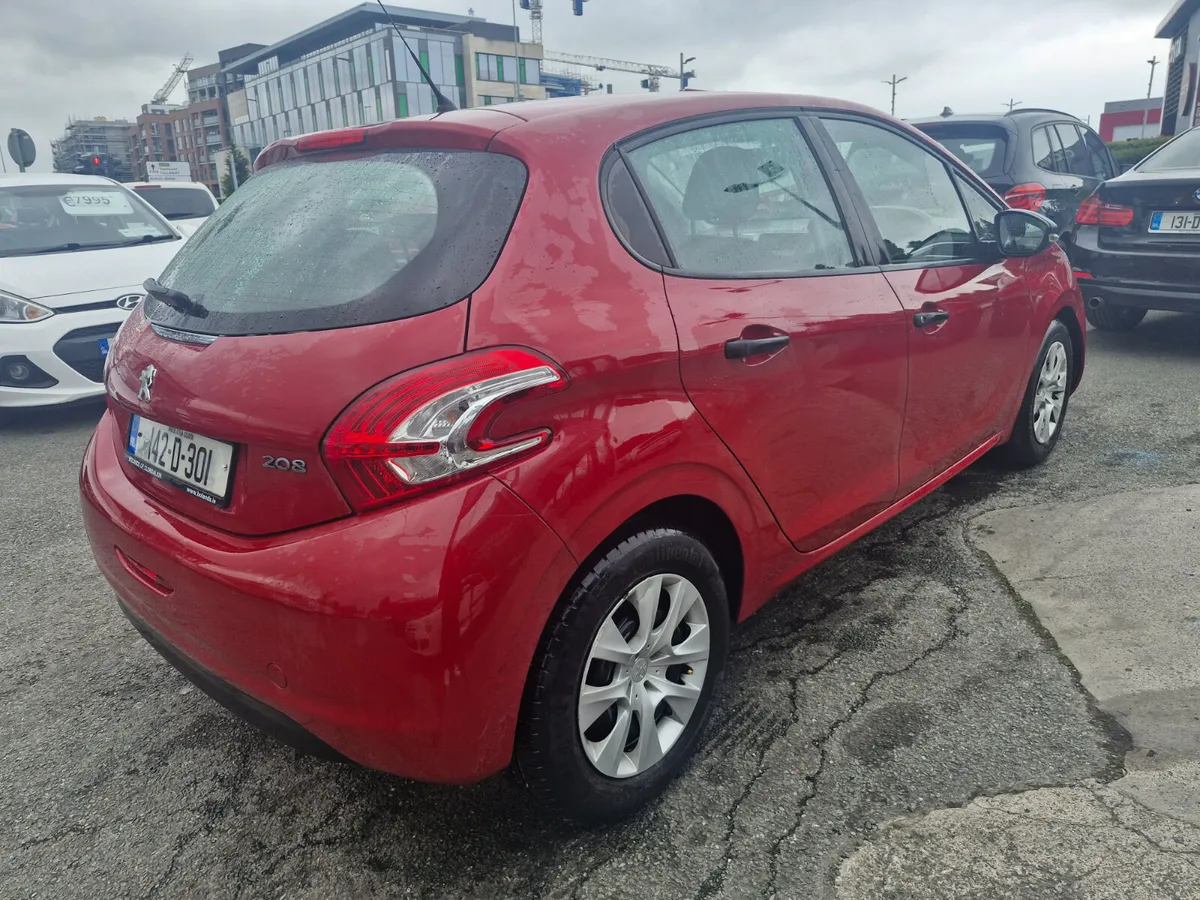Peugeot 208 2014 - Image 4