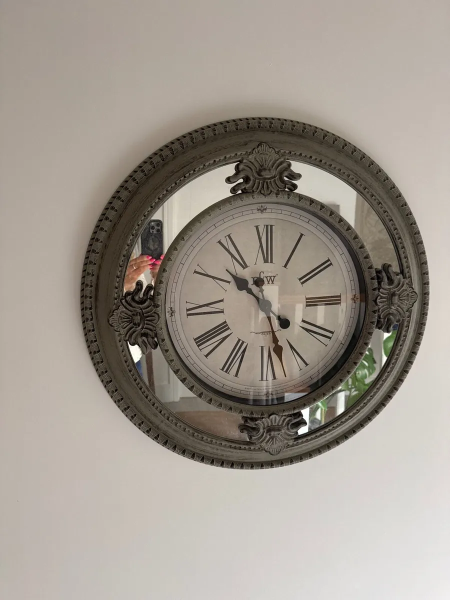 Wall mirrored clock for sale - Image 1