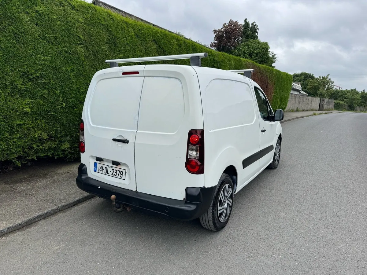 Peugeot partner 3 seater low mileage - Image 3