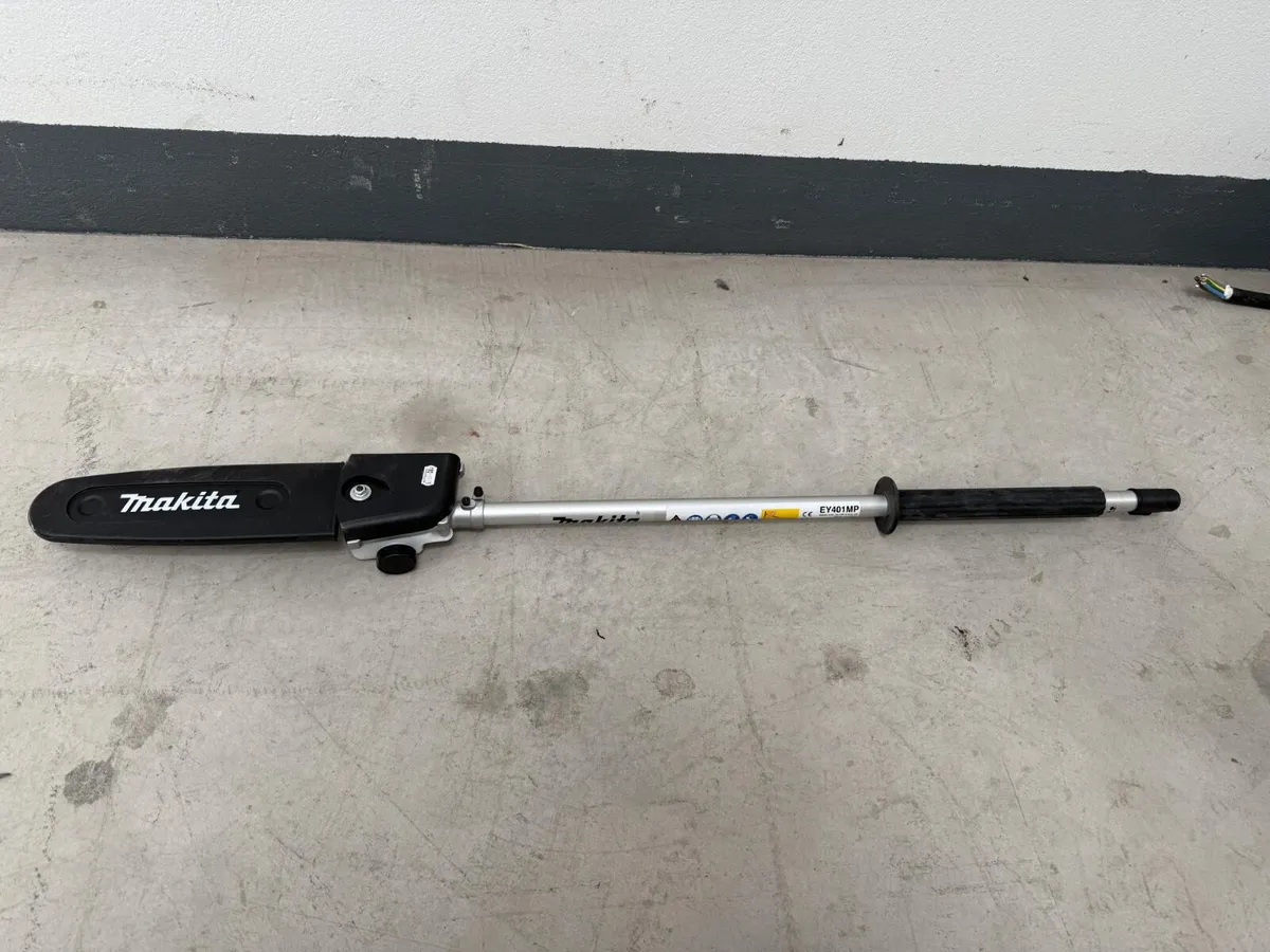New Pole Saw Attachment **Online Auction** - Image 1