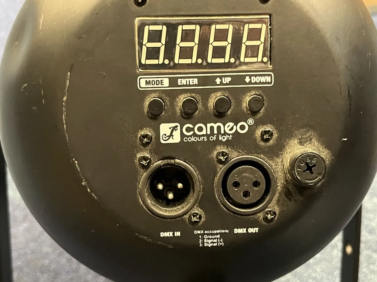 Cameo Par 64 LED Light - Image 3