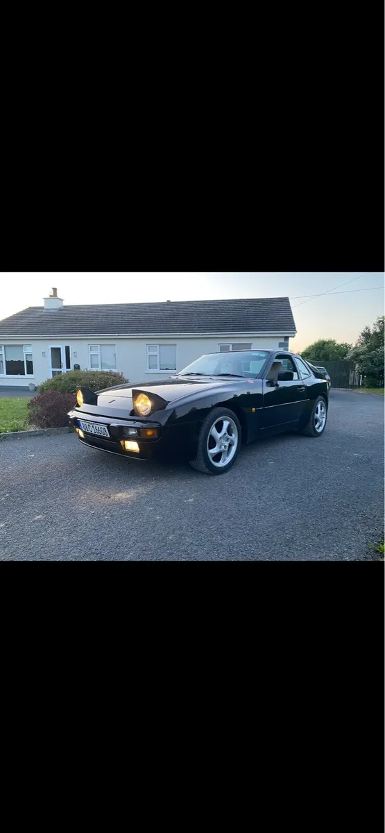 Porsche 944 - Image 1