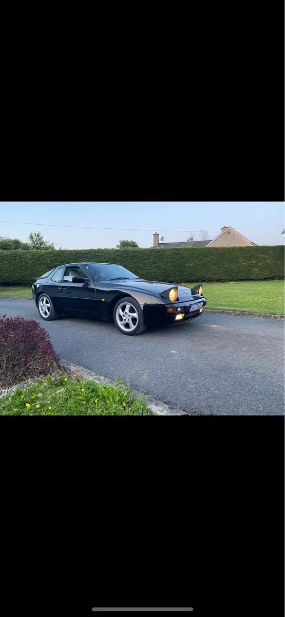 Porsche 944 - Image 3