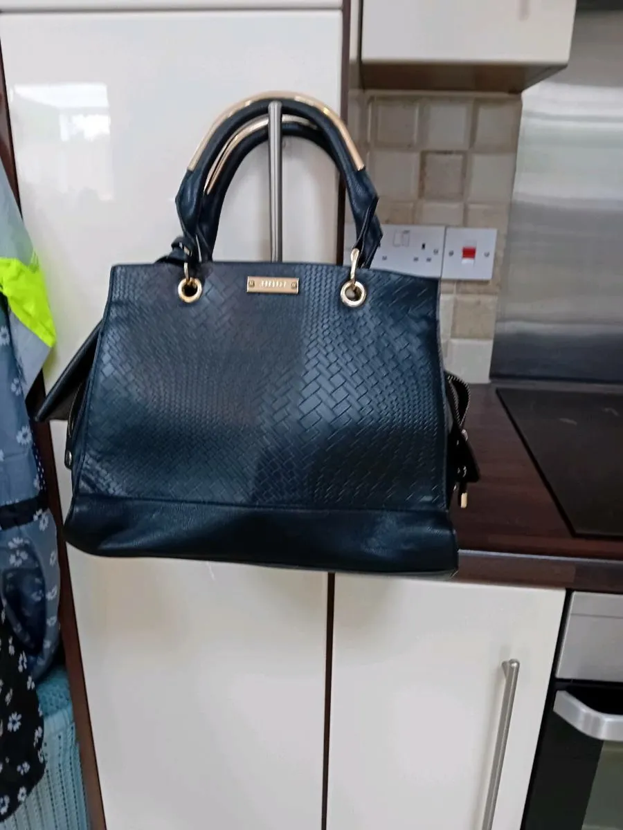 LADIES HAND BAGS - Image 3