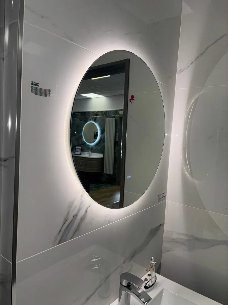 Bathshack - 600mm Round Backlit LED Mirror - WOW! - Image 3