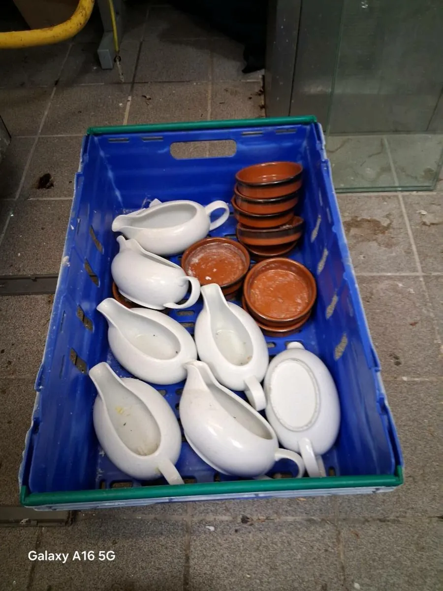 Gravy boats/sauce holders - Image 1