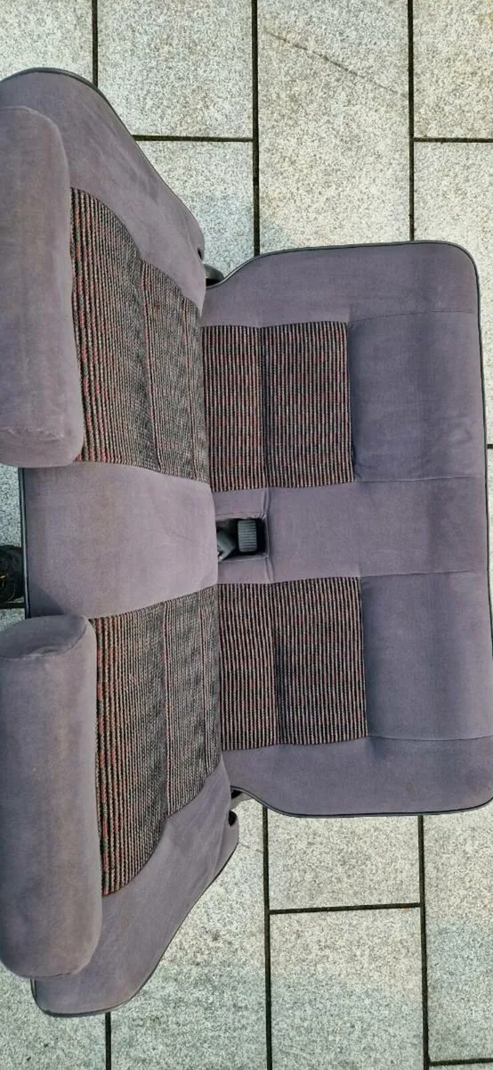 Mk1 Pajero SWB Rear Seat - Image 2