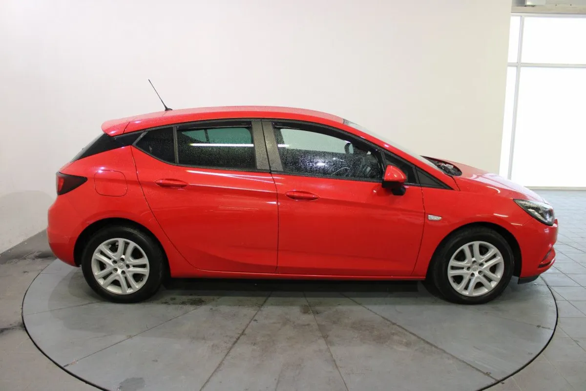 Opel Astra 1.6cdti (136ps) Elite Auto - Image 4