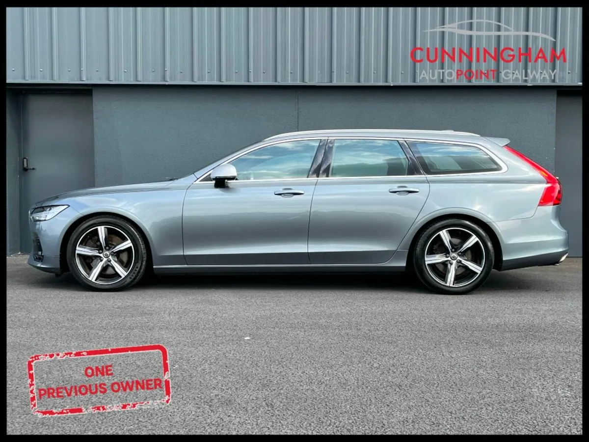 Volvo V90 D5 (225BHP) AWD R-Design Pro - Image 3