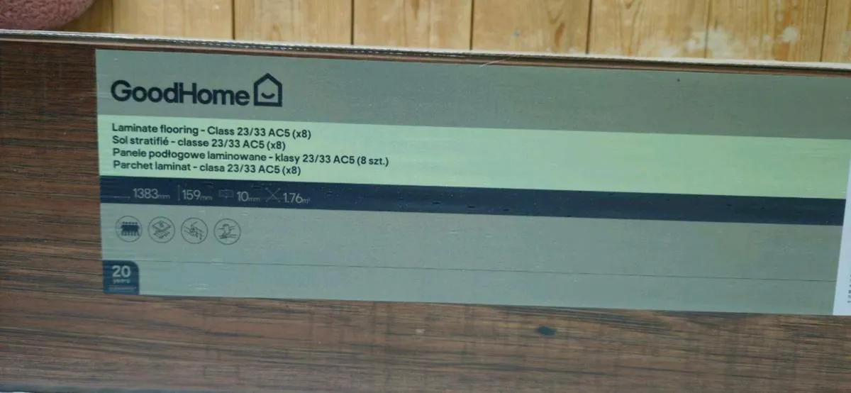 Laminate Wood Flooring - Image 4