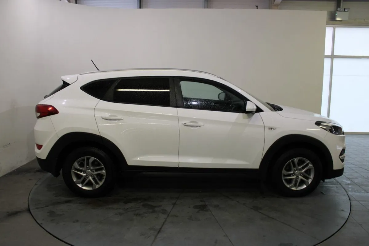 Hyundai Tucson Tucson Comfort Commercial 4DR - Image 3