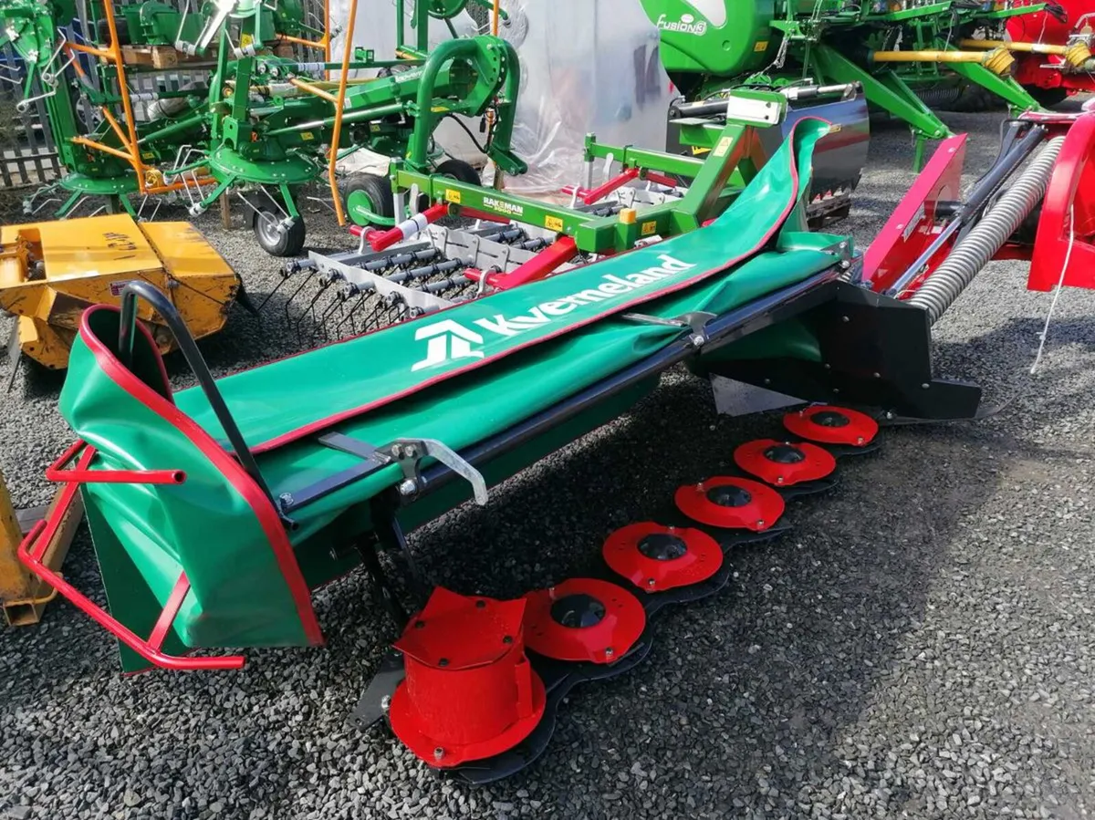 New Kverneland TA2624 8ft Disc Mower 0% Finance !! - Image 2