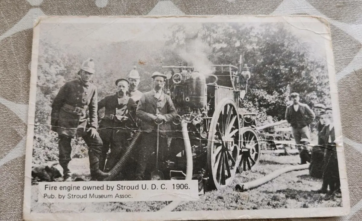 Antique Fire Engine postcard - Image 3